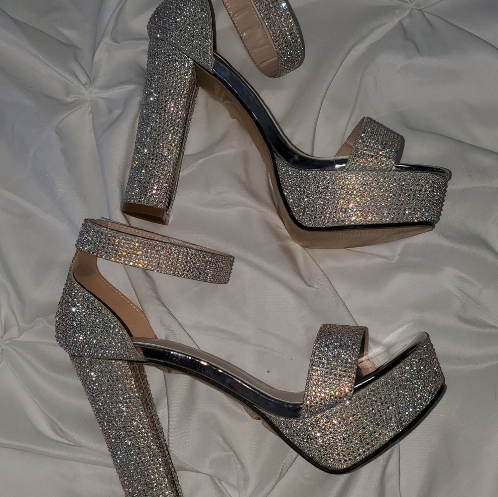 Gorgeous Rhinestone Sparkle Platforms - Picture 5 of 15